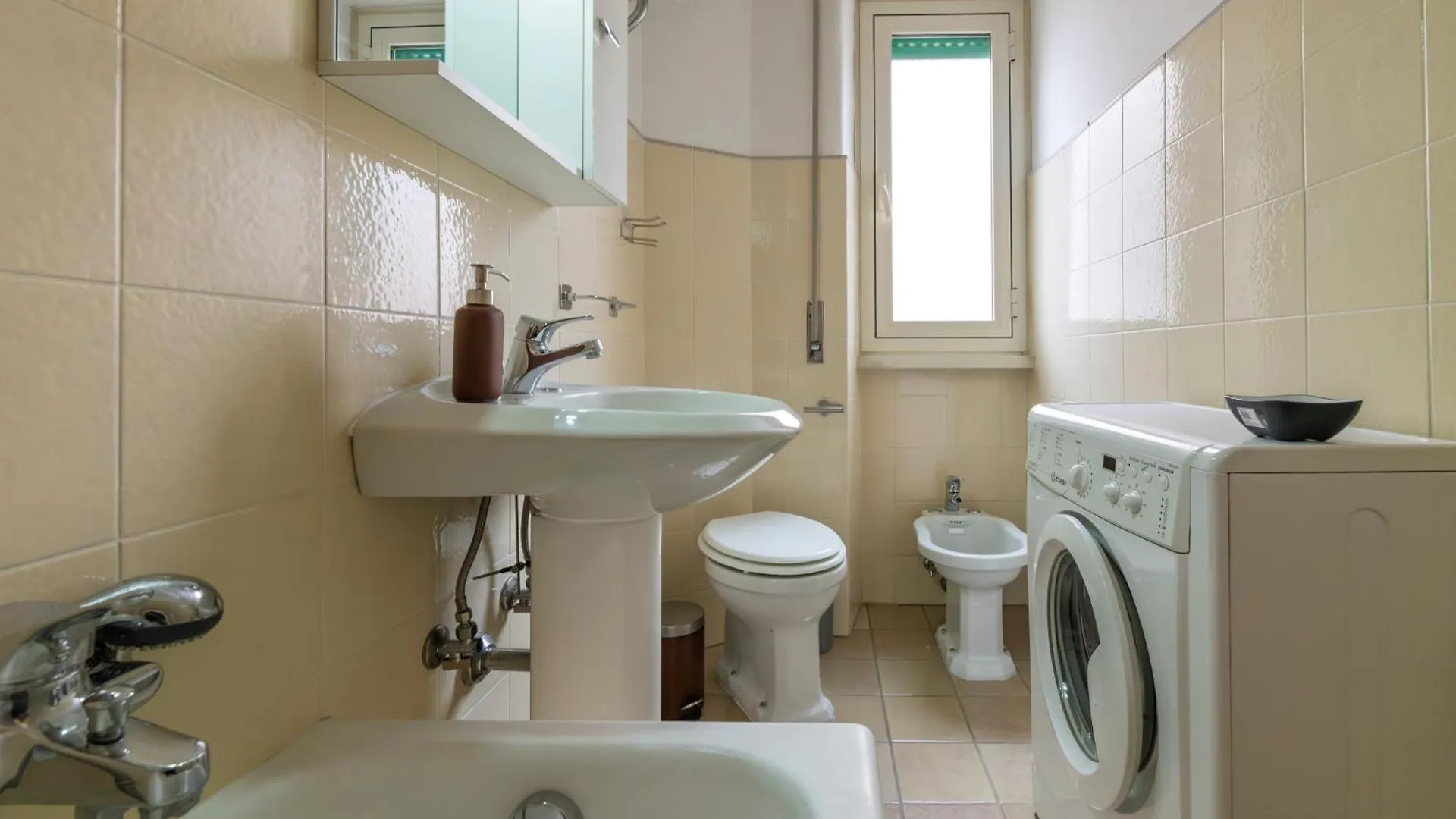 Rooma Cozy House Rebibbia - Metro B Line Rome 0*,